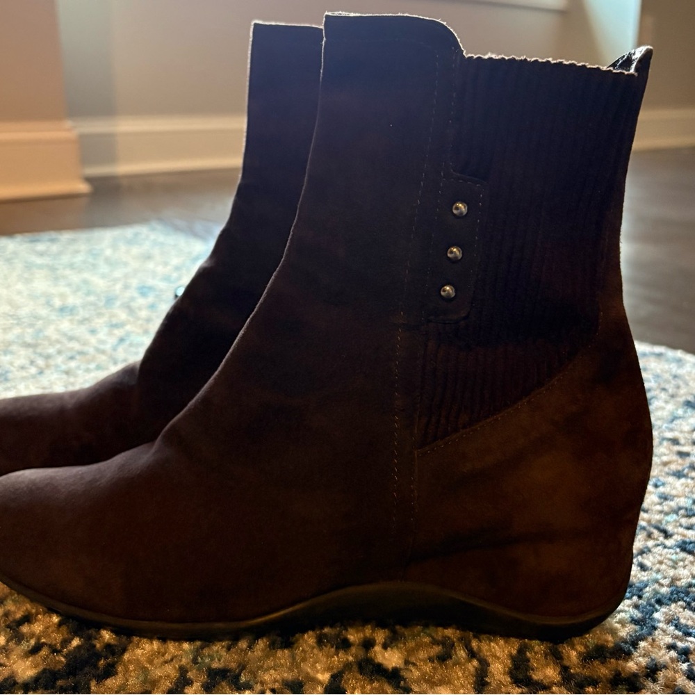 Aquatalia Dark Brown Suede Ankle Boots